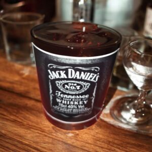 ✨ Vela Artesanal Jack Daniel’s
